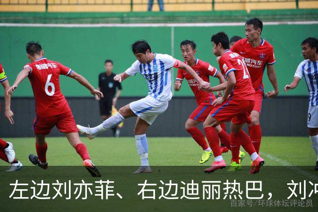 左边刘亦菲、右边迪丽热巴，刘冲被称本届盛典的“头号赢家”